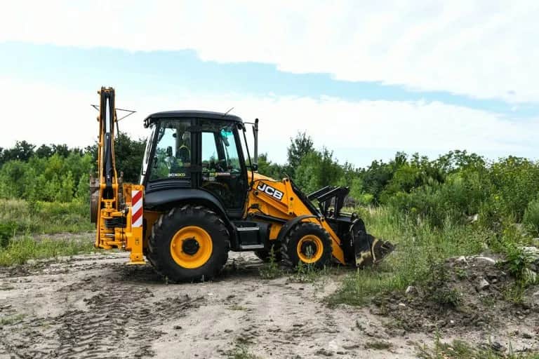 Co to znaczy uprawnienia na koparko-ładowarki klasa 2 i jak je zdobyć