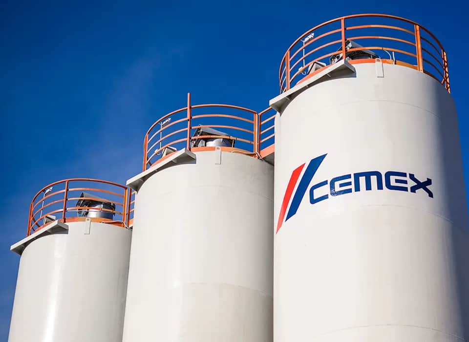 Czy cement i beton to to samo? Poznaj kluczowe różnice i zastosowania