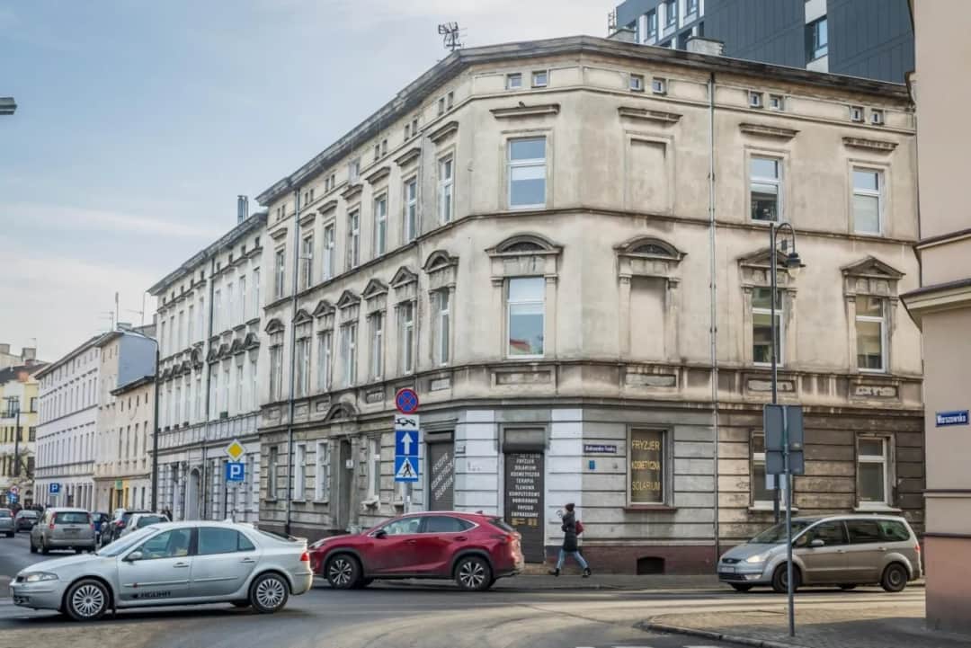 Ile kosztuje remont elewacji kamienicy? Sprawdź, by nie przepłacić