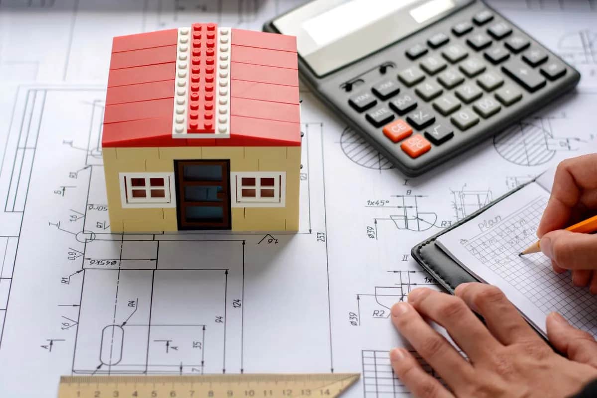 Ile kosztuje wybudowanie domu w stanie deweloperskim? Sprawdź ceny i czynniki wpływające na koszty