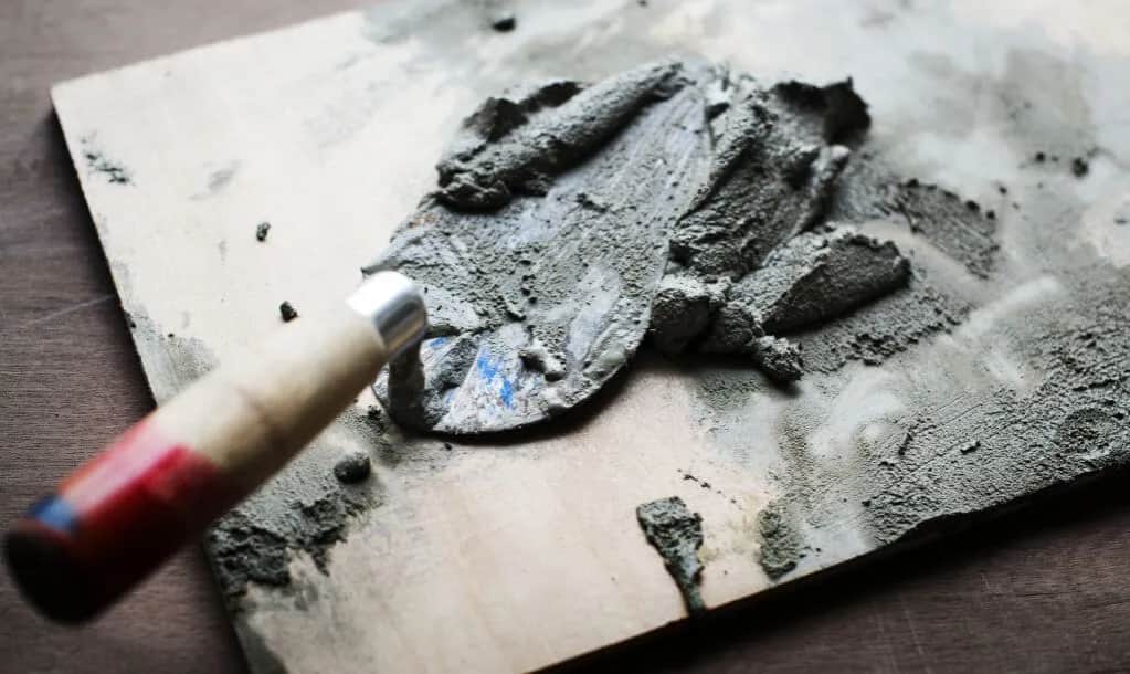 Cement 1 czy 2: kluczowe różnice i zastosowania w budownictwie