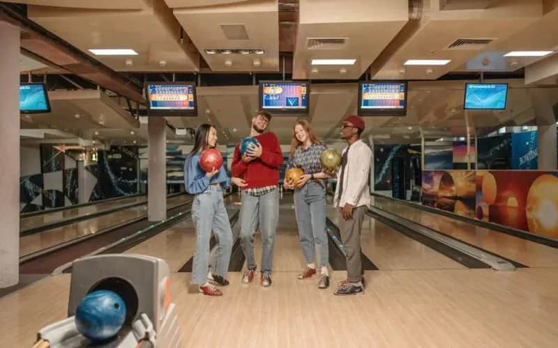 Ile kosztuje wybudowanie kręgielni? Zaskakujące wydatki i czynniki wpływające na cenę